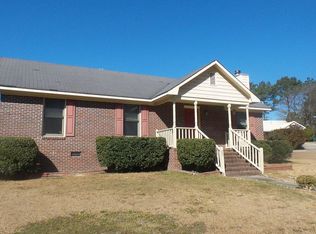 5061 Summer Ridge Rd, Fayetteville, NC 28303