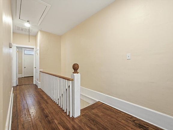 2nd image of 2305 Abercorn St