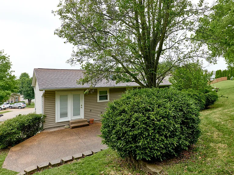 6001 La Chateau Ct — Photo 28