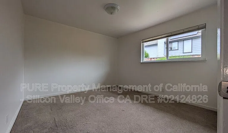 1798 Halterman Ave — Photo 3