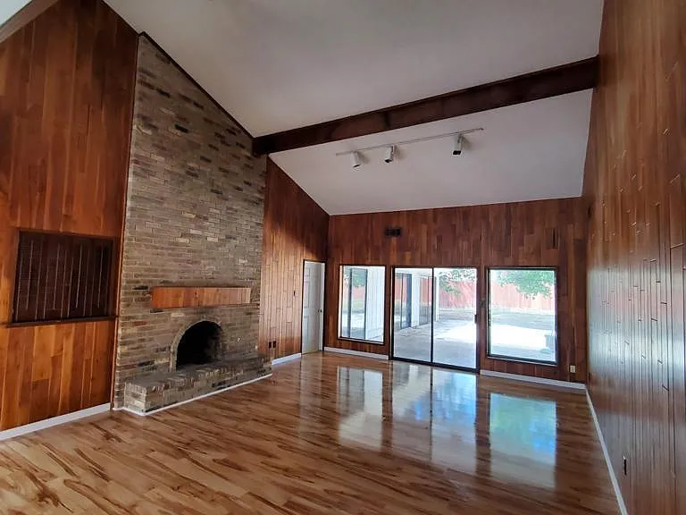 1511 Estates Way — Photo 5