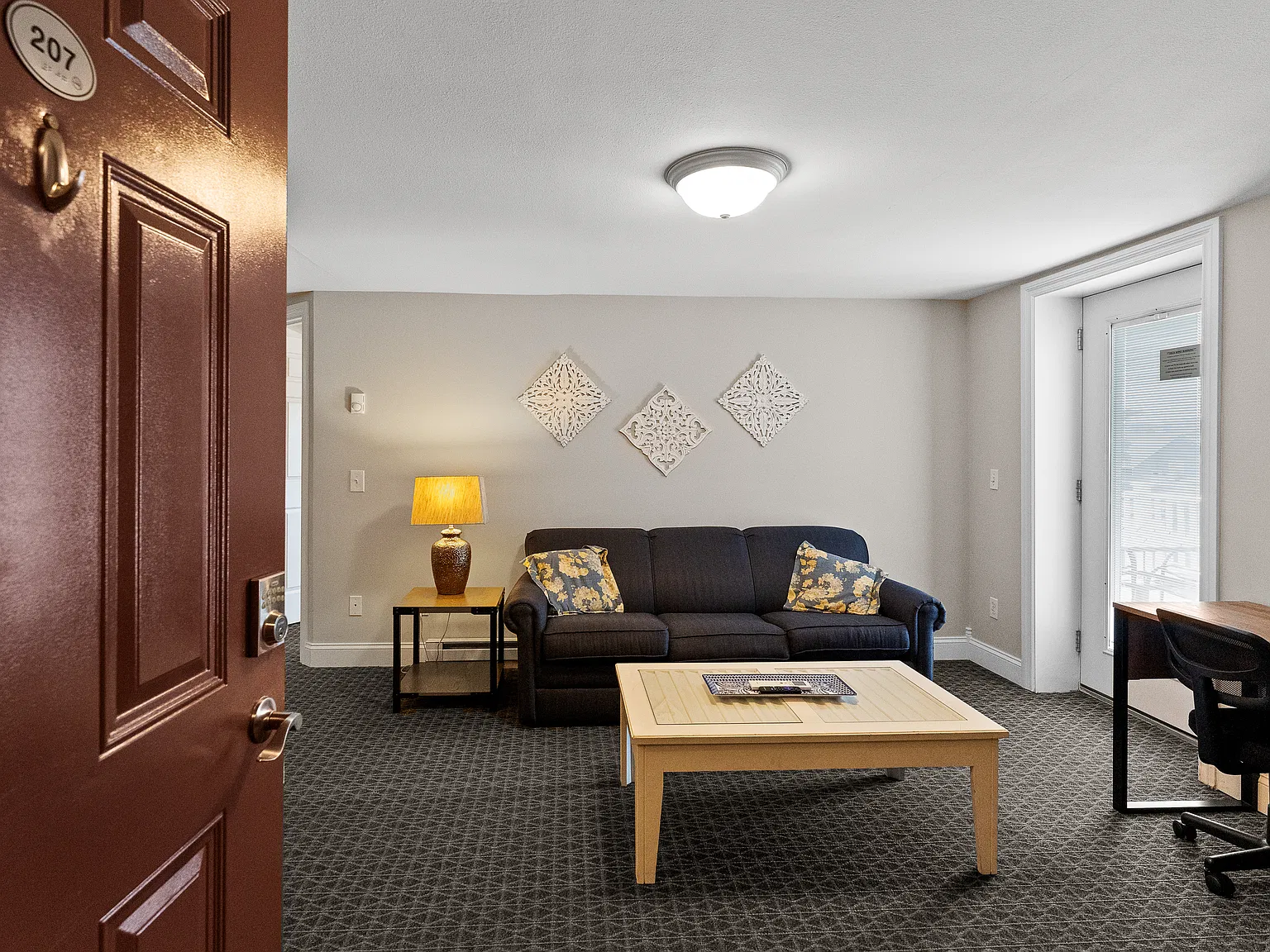 1 bed, $950 — Photo 2