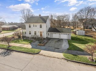 901 11th Ave, Menominee, MI 49858