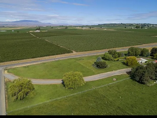 21 Honeysuckle Rd, Pasco, WA 99301