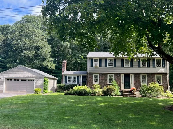 71 Greenbrook Rd, South Hamilton, MA 01982