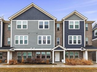 2908 Zana Dr, Troy, MI 48085