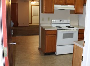 109 Ryan Rd APT 9, Cotter, AR 72626