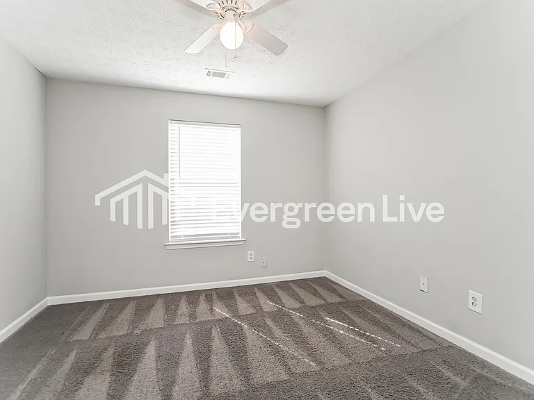 1705 Formosa Ln — Photo 10