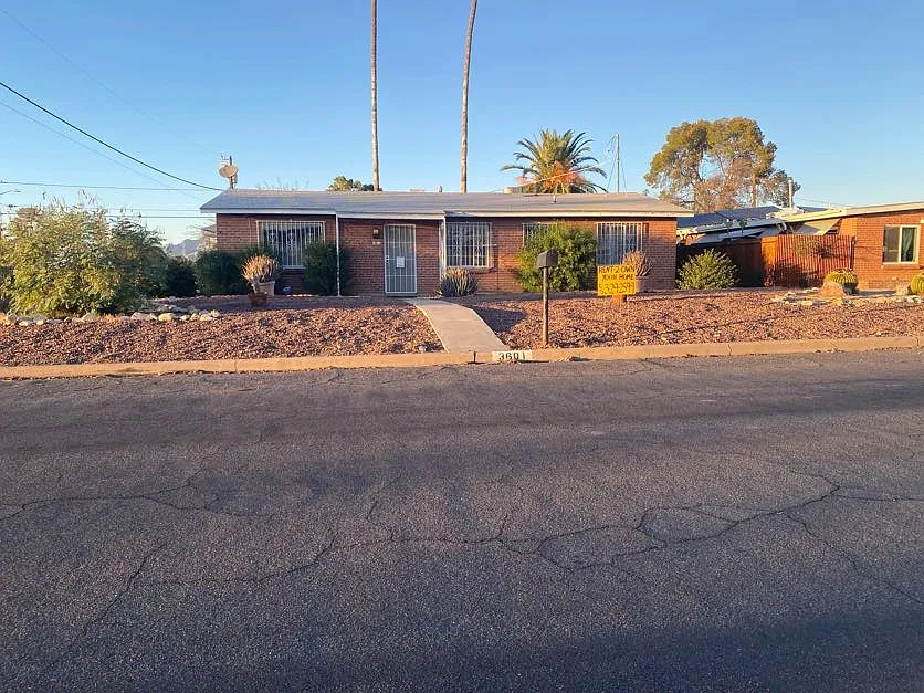 4 bed, 1603 sqft, $2,095 — Photo 1