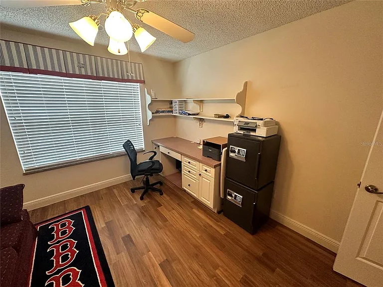 1515 Baylor Pl — Photo 18