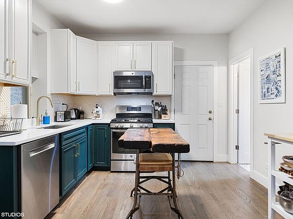 5th image of 2247 W Shakespeare Ave #G