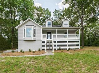 800 Honeysuckle Ln, Alabaster, AL 35007