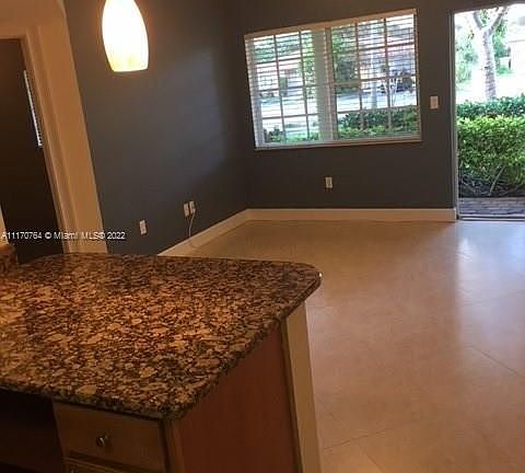 5th image of 410 SW 15th St APT 103