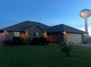 60 Mulberry Ln, Clinton, OK 73601