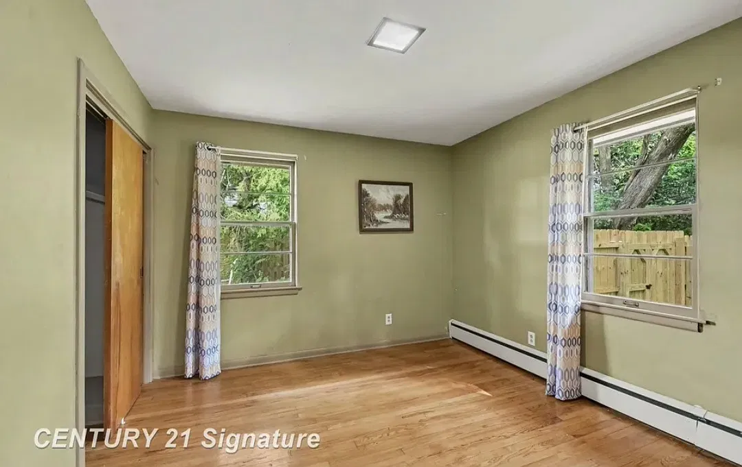 3 bed, 1056 sqft, $1,450 — Photo 3