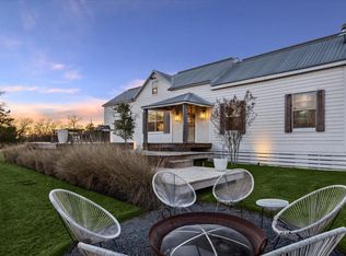 833 Fm 954, Round Top, TX 78954