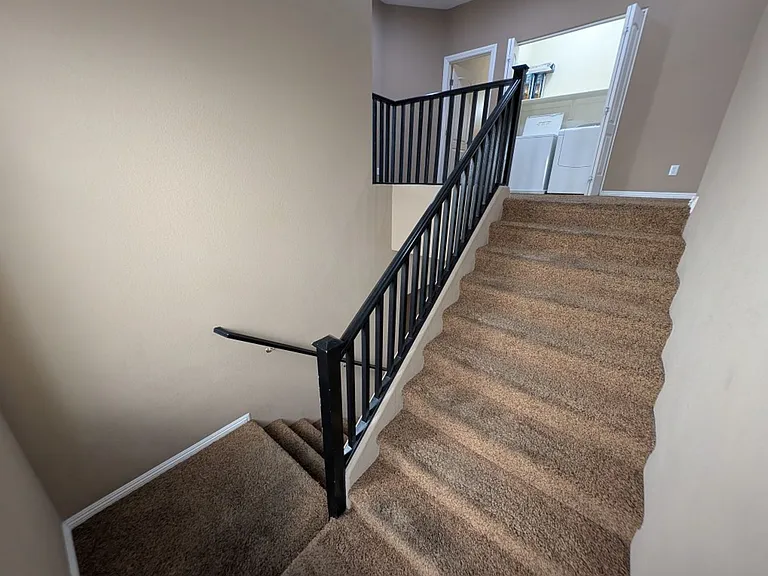 9209 Worsley Park Pl — Photo 12