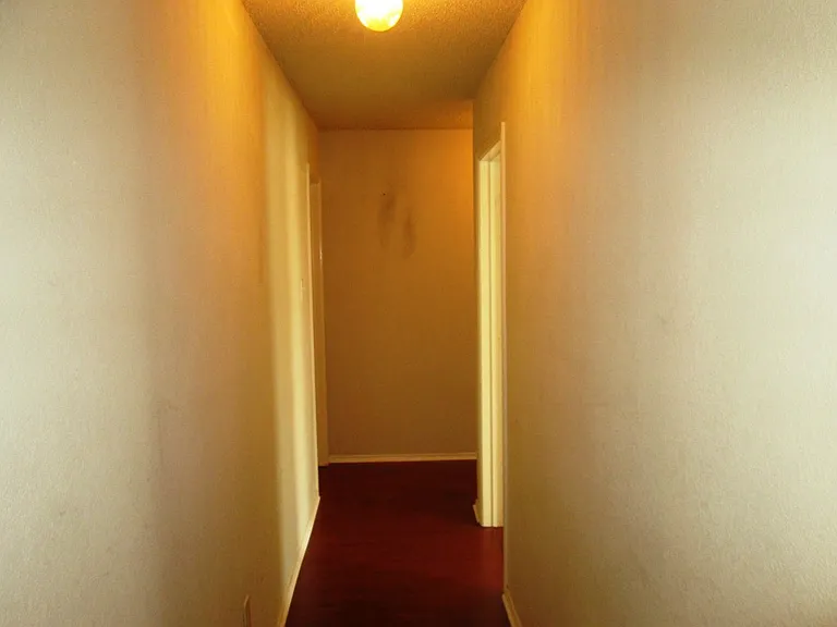 9102 Gaspard Ct — Photo 5