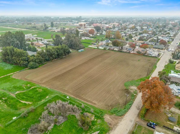 609 Oleander Ave, Lemoore, CA 93245