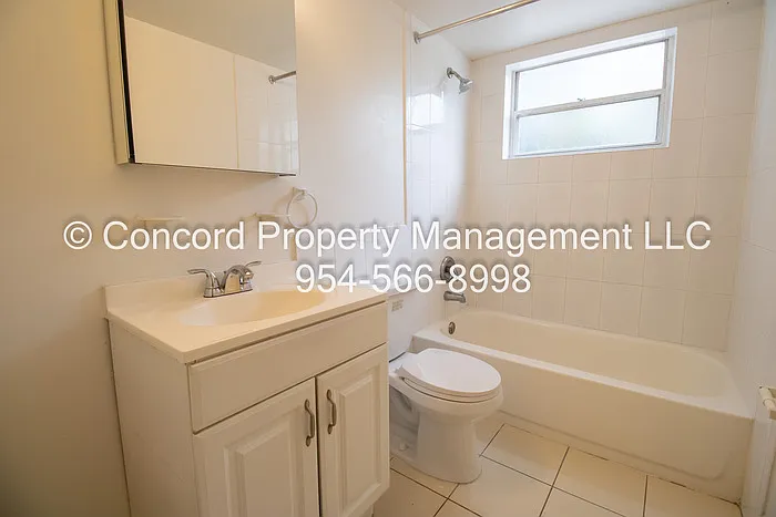 1505 SW 2nd St #101 — Photo 9