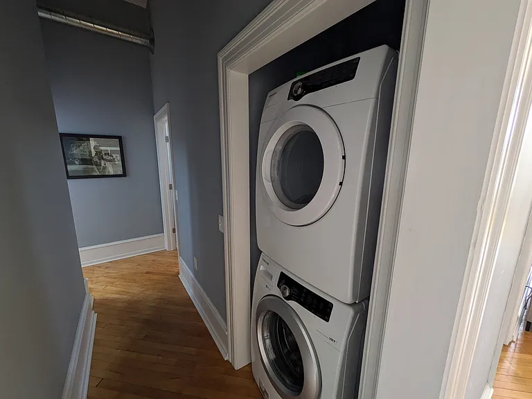 20 W Market St #6 — Photo 5