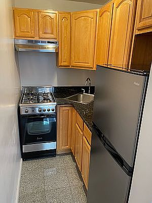 1st image of 216 W 78th St APT 3A