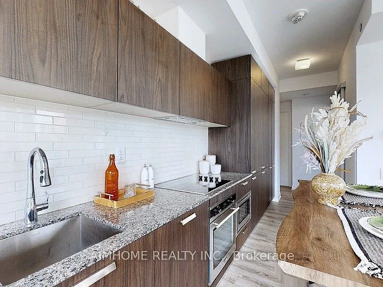 50 Charles St E #1403 — Photo 10