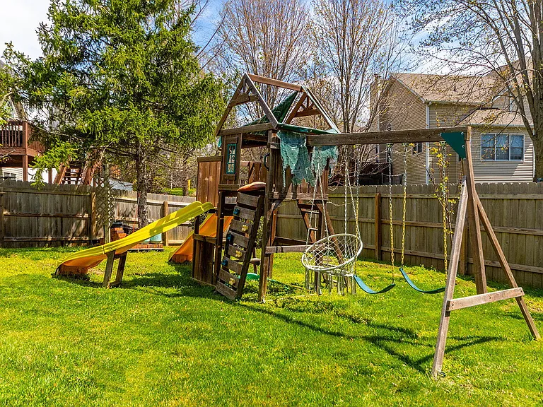 1110 Brookedale Ct — Photo 71