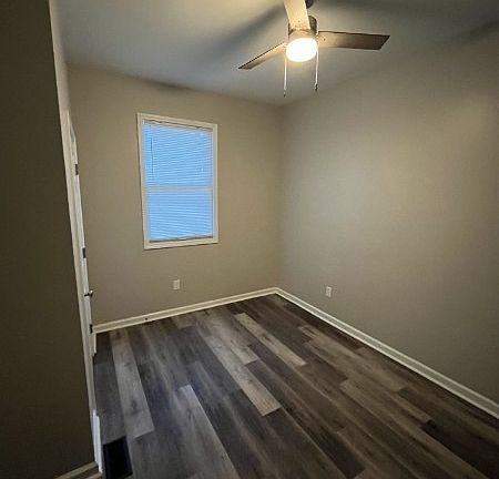 3rd image of 222 New St #1