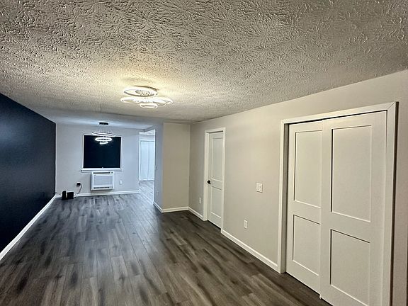 2nd image of 175 Autumn Chapel Way