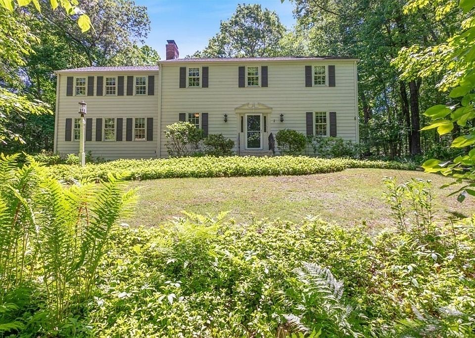 1st image of 135 Raleigh Tavern Ln