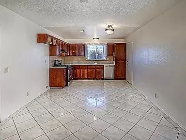 2808 E Avenue R12 — Photo 7
