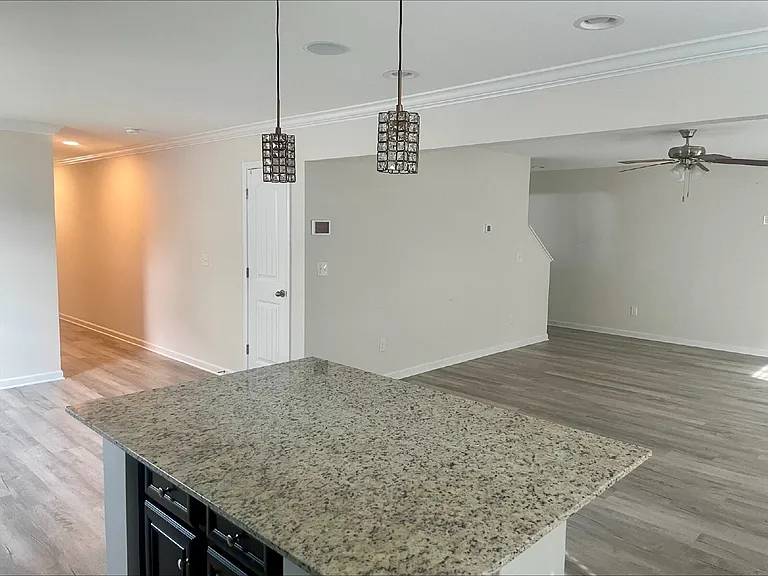 2860 Old Field Rd — Photo 13
