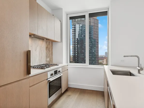 10 Nevins Street image 3 of 19