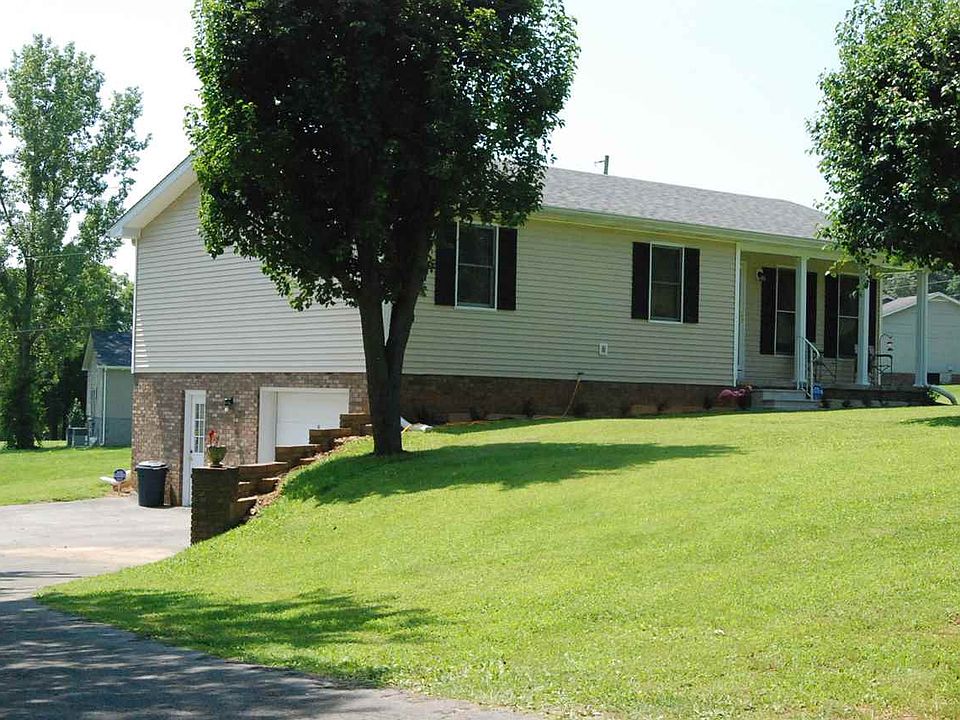 1st image of 70 Rediger Dr