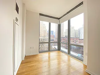 Rented by R New York