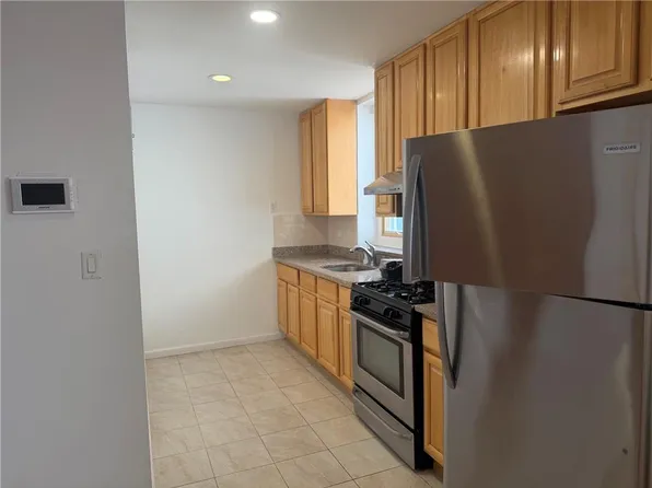 2035 Bay Ridge Pkwy APT 2R, Brooklyn, NY 11204