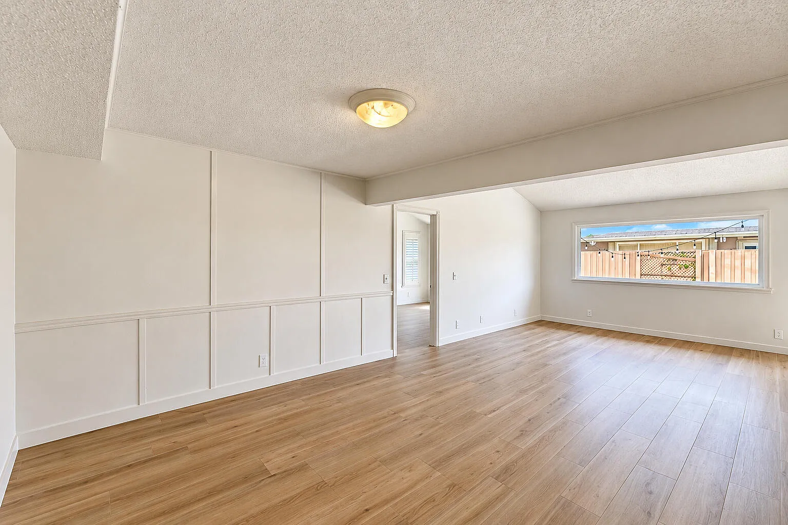 4 bed, 3.0 bath, 2045 sqft, $3,450 — Photo 2