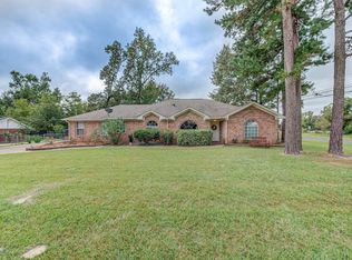 110 Thompson Ln, Huntington, TX 75949