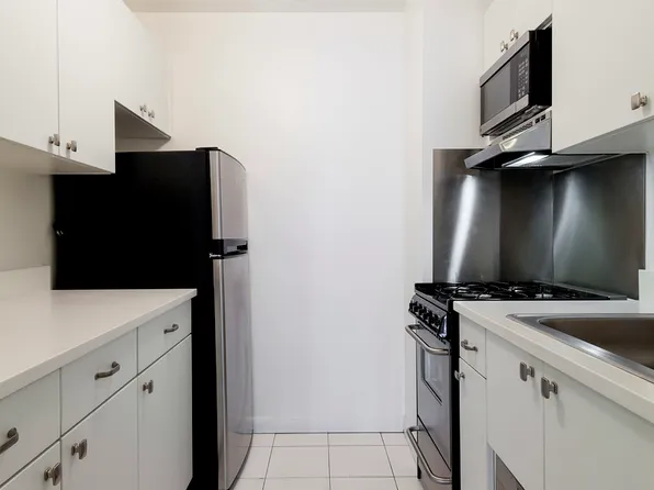 43 West 16th Street image 5 of 7