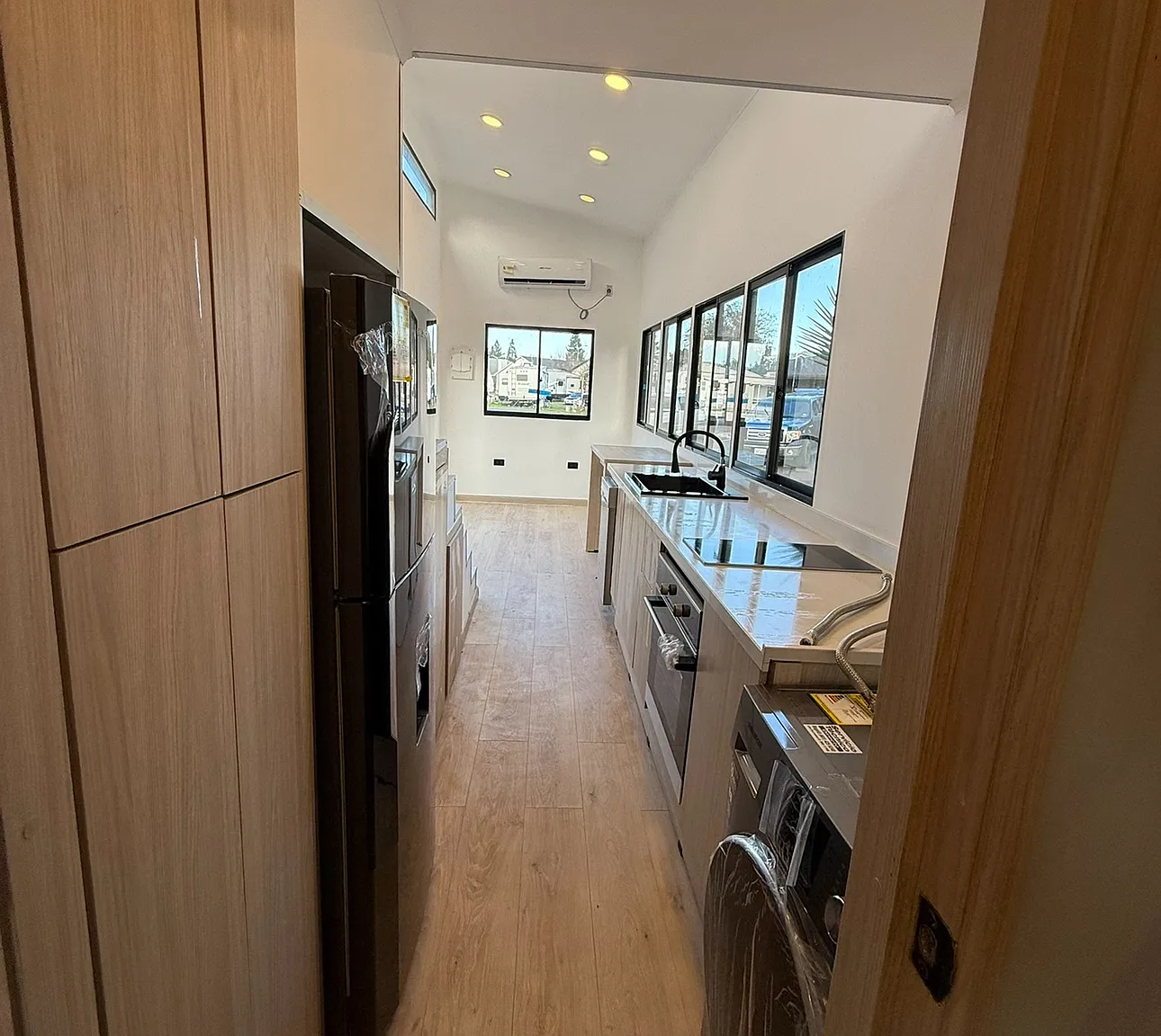 1 bed, 320 sqft, $1,790 — Photo 4