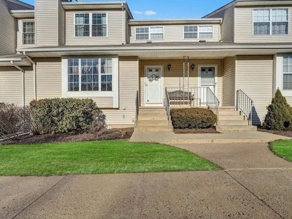 80 Freemont Ct, Somerset, NJ 08873