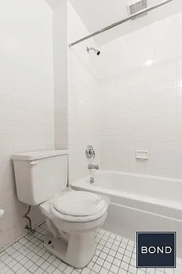 Rented by Bond New York | media 17