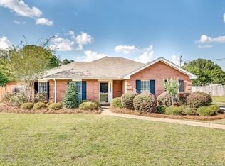 513 Saddleway Ln, Pike Road, AL 36064