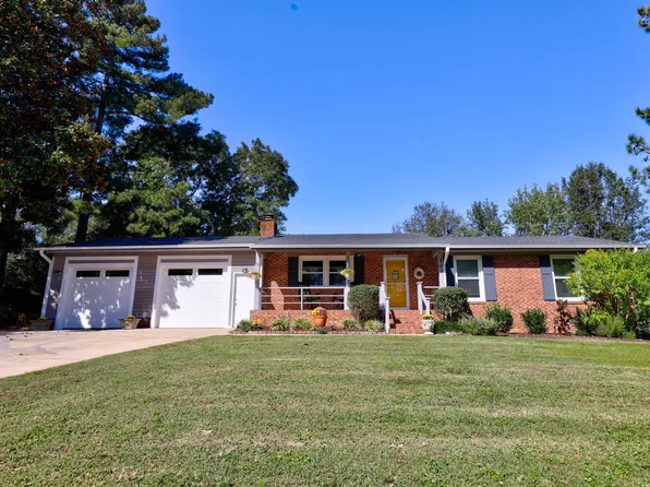 404 Lakeside Dr, Garner, NC 27529