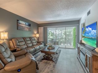 3 Watercolor Way #3, Naples, FL 34113