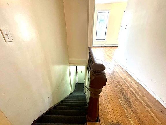 5th image of 64 Jefferson St Floor 2