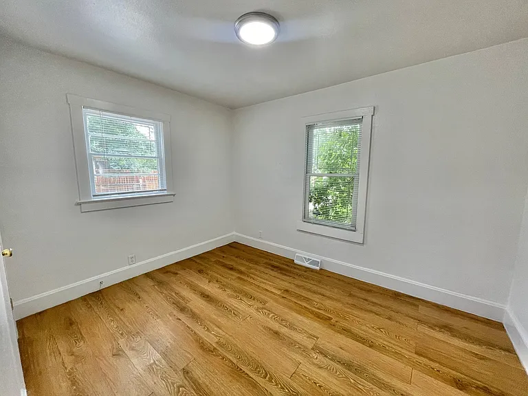 7939 E 17th Ave — Photo 12