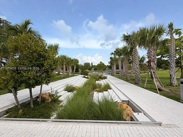 2445 Lake Pancoast Dr #7 — Photo 30
