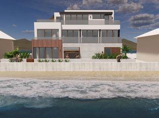 701 Sunset Ct, San Diego, CA 92109